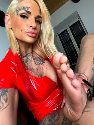 OnlyFans cuenta goddesslatexa avatar 1