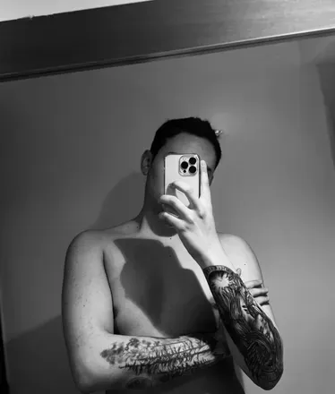OnlyFans account  biggpipee avatar 1