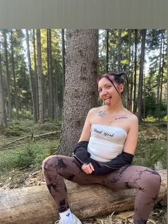 OnlyFans cuenta hiking_melina header 2