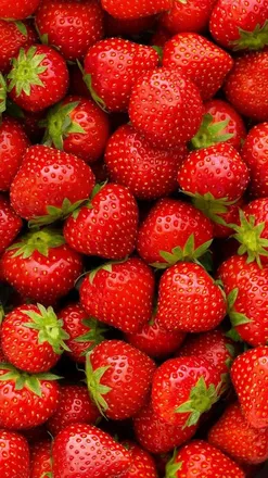OnlyFans cuenta strawberryloveecb header 2