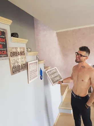 OnlyFans cuenta zare213 header 2