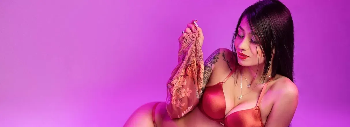 OnlyFans cuenta camille_evans header 2