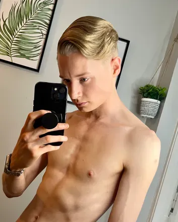 OnlyFans cuenta scarlettharlettx header 2