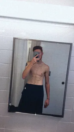 OnlyFans cuenta x_youngred_x avatar 1