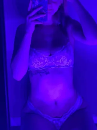 OnlyFans cuenta hayleeadams header 2