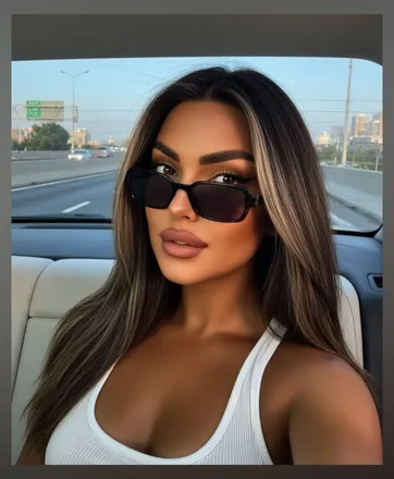 OnlyFans account  creambaby10 header 2