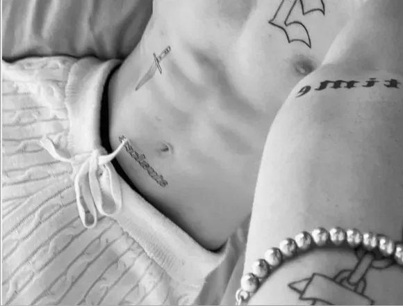 OnlyFans account  slategray header 2
