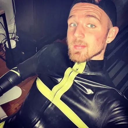 OnlyFans account  dizpup avatar 1