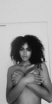 OnlyFans cuenta lealalay header 2