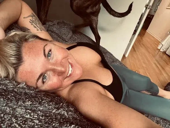 OnlyFans cuenta princessharliquin header 2