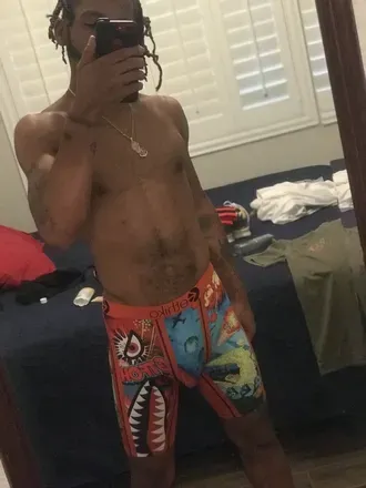 OnlyFans cuenta kewchicrook avatar 1