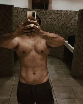 OnlyFans cuenta dark_knigh_t header 2