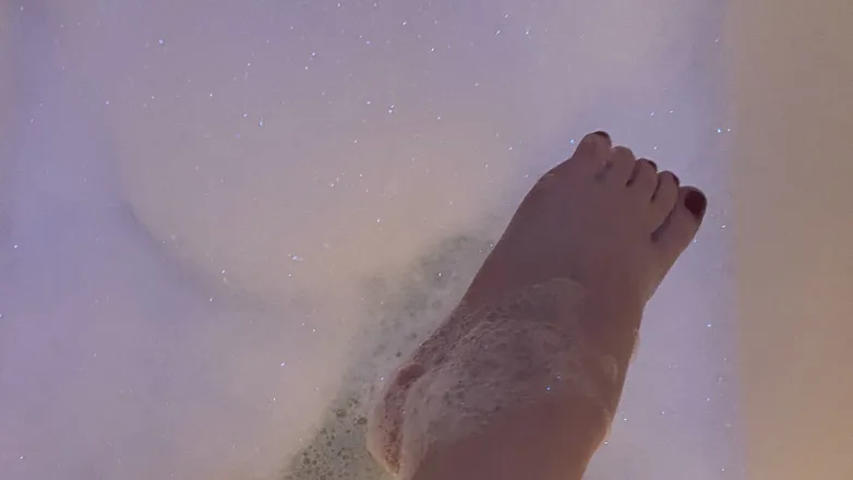 OnlyFans cuenta phoebeefeetsie header 2