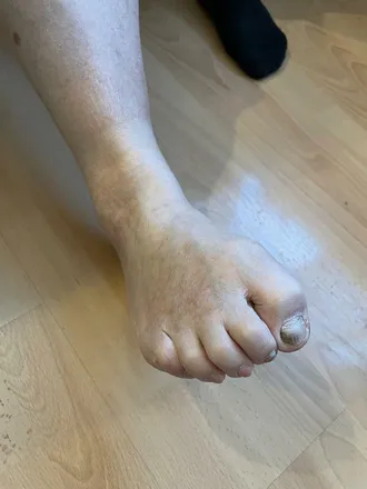 OnlyFans account  xxxnicefeetxxx header 2