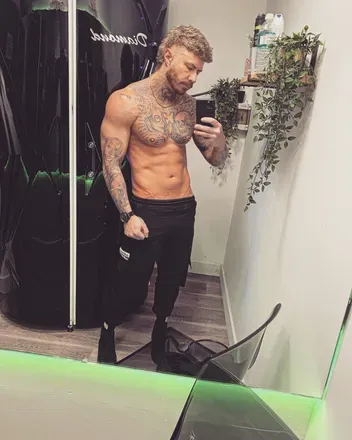 OnlyFans account  levicole avatar 1