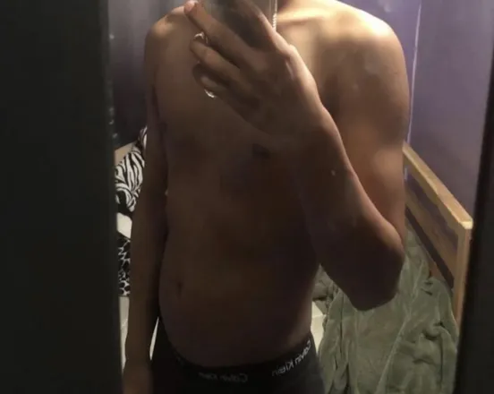 OnlyFans cuenta ayooisxr header 2