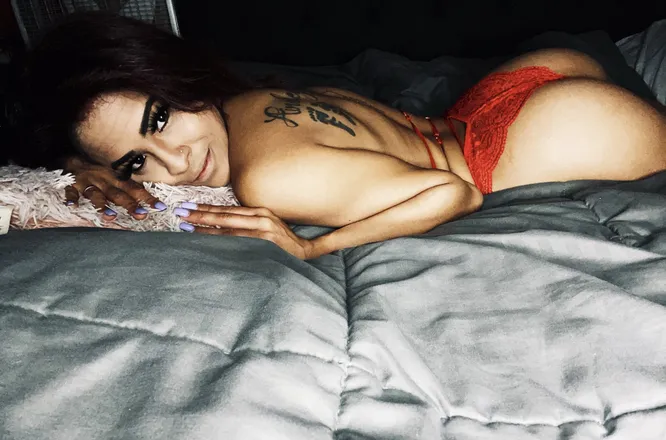 OnlyFans cuenta sassytalia header 2