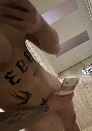 OnlyFans cuenta krbon666 avatar 1
