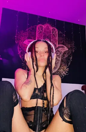 OnlyFans account  honeydrip69xo avatar 1