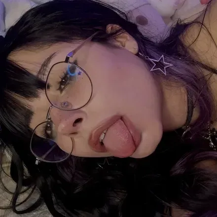 OnlyFans account  petitleaxx avatar 1