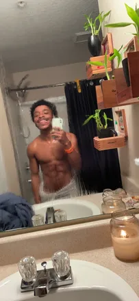 OnlyFans cuenta kingmello122 header 2