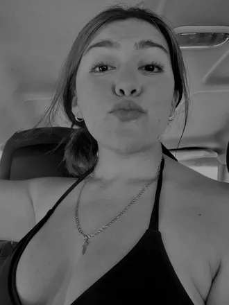 OnlyFans cuenta elizaaa18 header 2