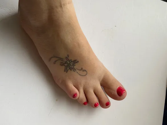 OnlyFans cuenta kellyann123 header 2