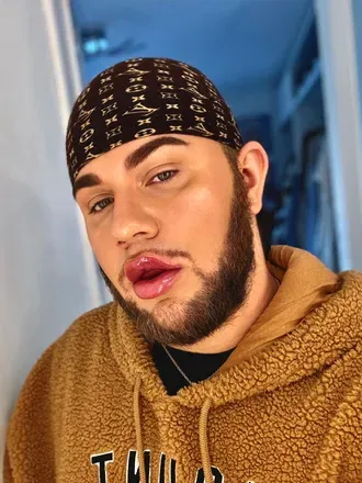 OnlyFans cuenta peachfuzz98 avatar 1