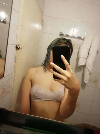 OnlyFans cuenta nipplepiercingss avatar 1