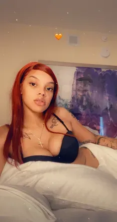 OnlyFans account  lezhaee avatar 1