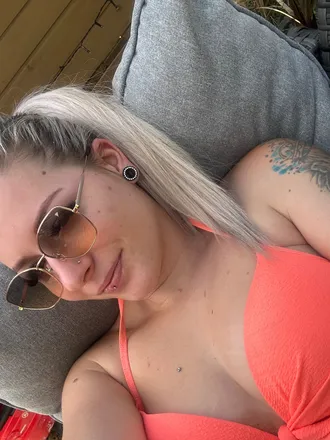 OnlyFans cuenta vtattooqueen header 2