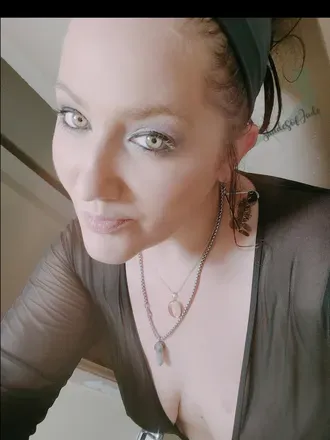 OnlyFans cuenta shades_of_jade avatar 1
