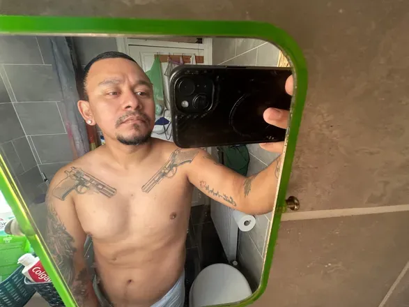 OnlyFans cuenta james74982194 avatar 1