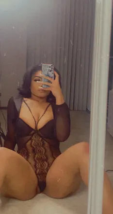 OnlyFans cuenta yayaonthedck header 2