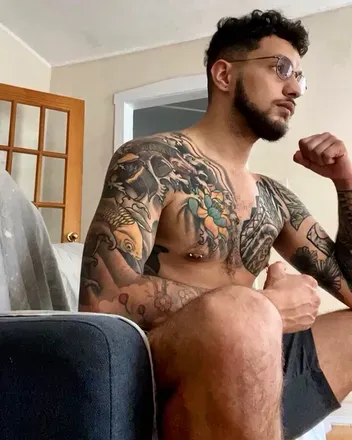 OnlyFans account  tattedwolfpup avatar 1