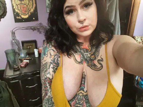 OnlyFans cuenta lilgothbunny666 avatar 1