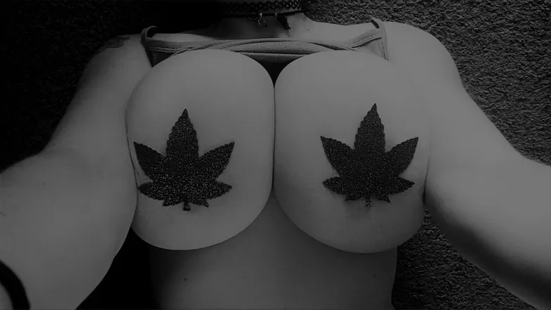 OnlyFans cuenta smokinsnack header 2