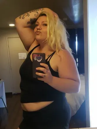 OnlyFans account  savvyrams avatar 1