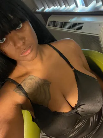 OnlyFans cuenta bubblezjuicy header 2