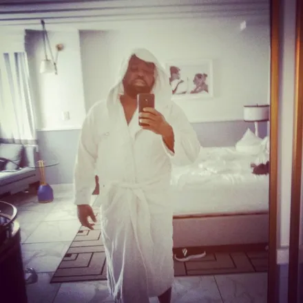 OnlyFans cuenta chocolate_teddy_imhim header 2