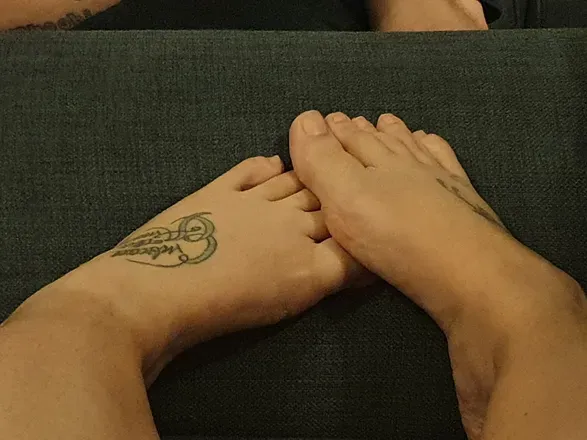 OnlyFans cuenta solely_feet header 2