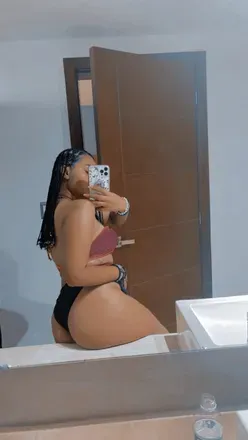 OnlyFans cuenta crisarredondo9 header 2