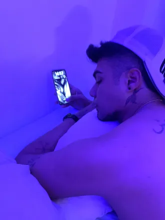 OnlyFans cuenta tiivenxxx header 2