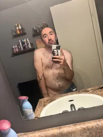 OnlyFans account  mikebrady93 avatar 1