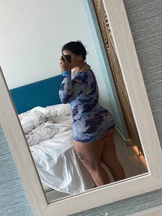 OnlyFans cuenta tomie_rollergirl header 2