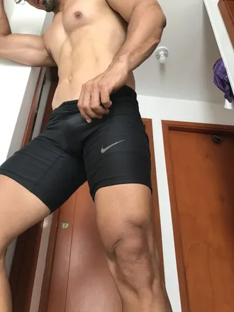 OnlyFans cuenta ivanfit32 header 2