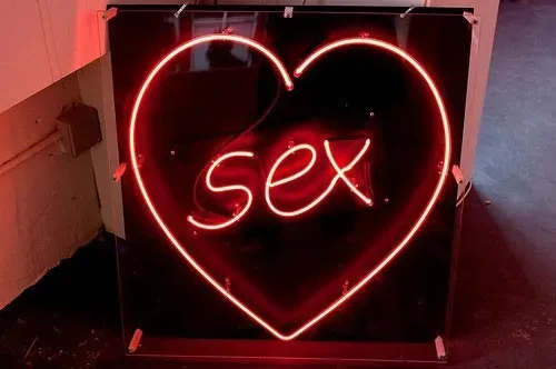 OnlyFans cuenta lovemebad header 2