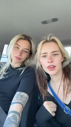 OnlyFans cuenta thedollytwins avatar 1