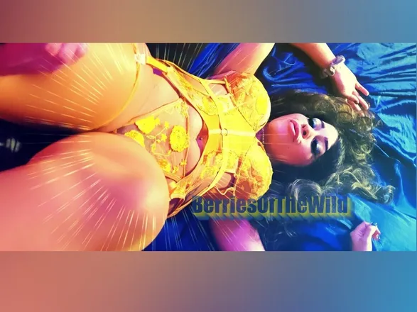 OnlyFans cuenta berriesofthewild header 2