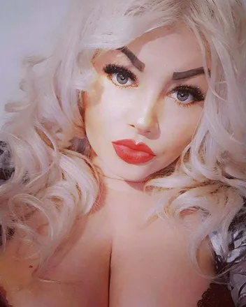 OnlyFans cuenta ellymistressss header 2